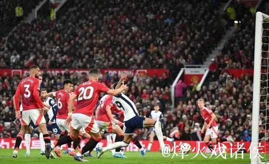 英超险胜！8球大战再度失分，曼联主帅创队史新低